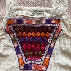 Floral embroidered tank top